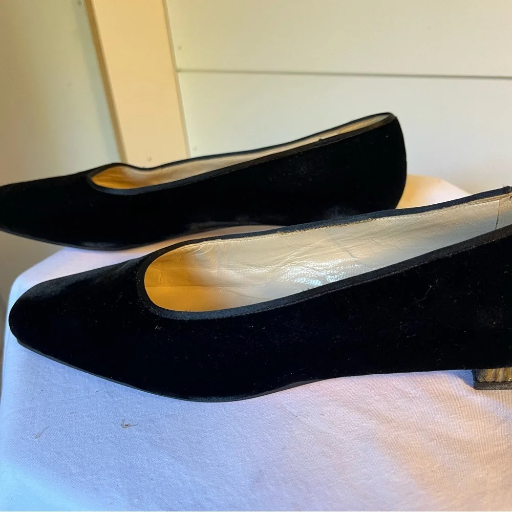 VINTAGE Christian Louboutin Black Velvet Flats - Picture 3 of 7